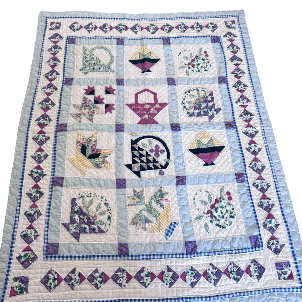 VINTAGE Flower Basket Arch Quilts Elmsford NY 82” x62” Twin Appliqué Floral